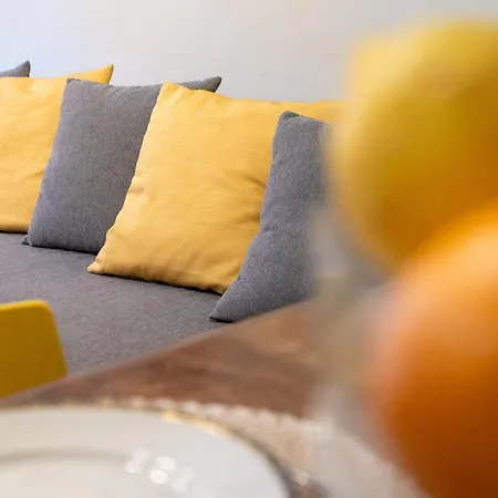 Vintage Charm & Color, And Spacious * Velence