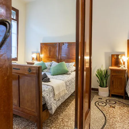 Vintage Charm & Color, And Spacious * ヴェネツィア